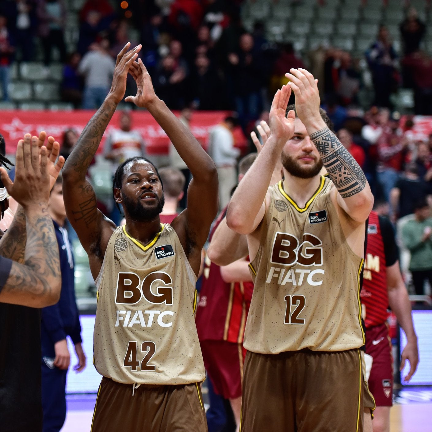 Els jugadors del Girona celebren la victòria contra el Múrcia | Bàsquet Girona