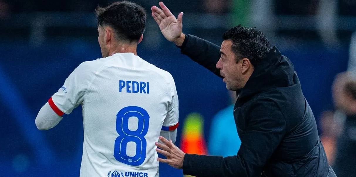 Pedri i Xavi, durant un partit | FC Barcelona