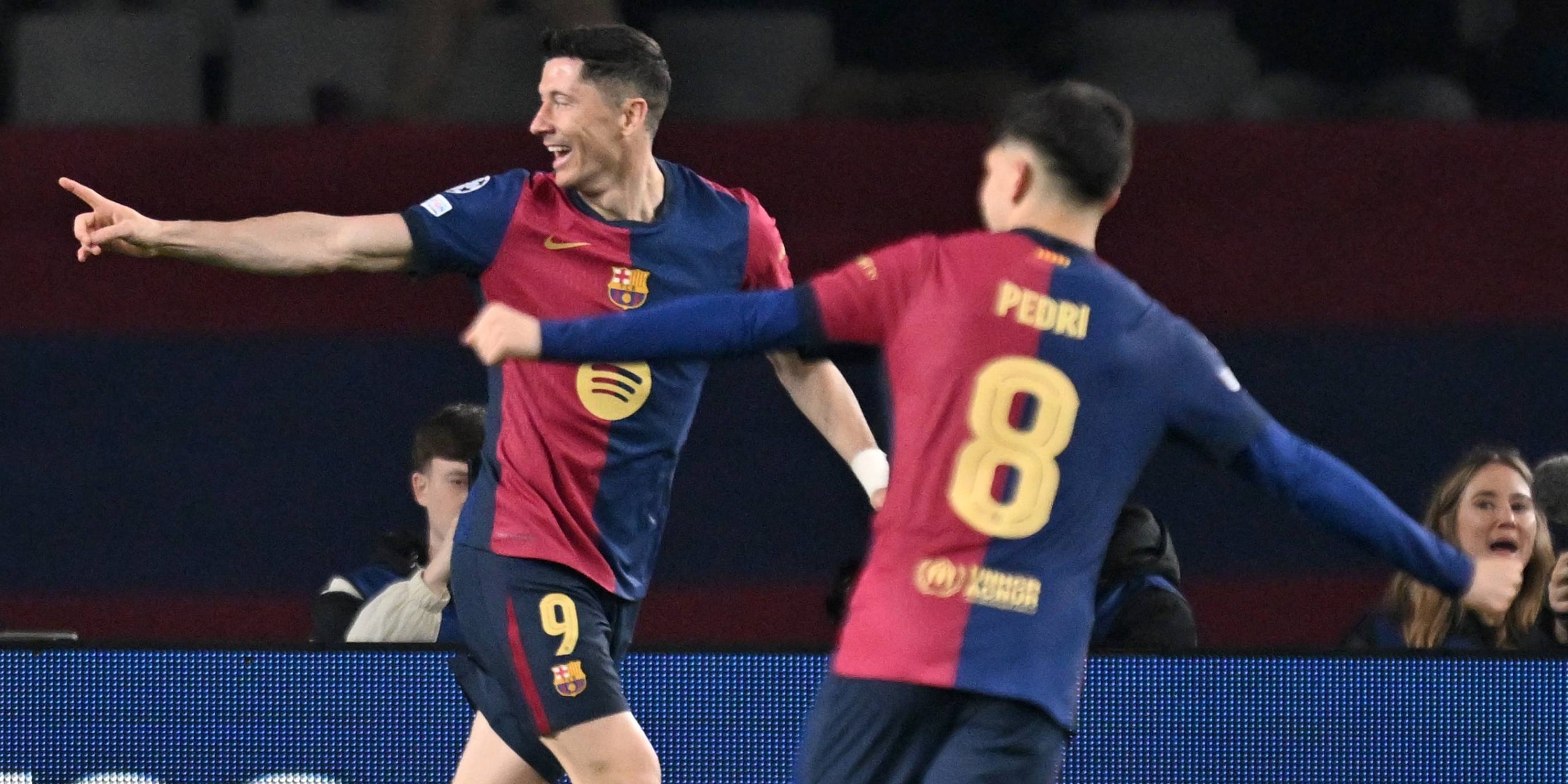 Lewandowski celebra uno de sus goles contra el Borussia Dortmund | Europa Press