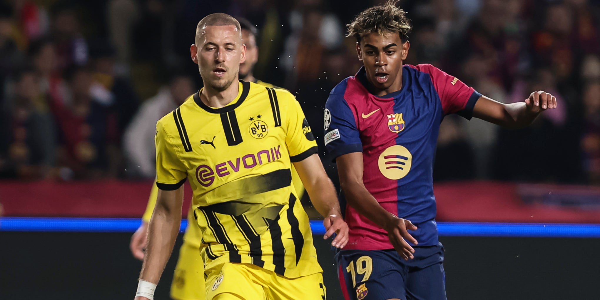 Lamine Yamal, durante el Barça-Dortmund de la ida | Europa Press