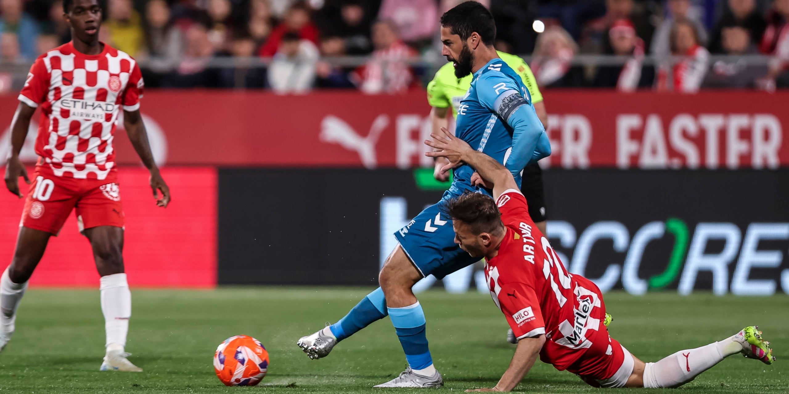 Isco i Arthur Melo durant el Girona-Betis de Lliga | Europa Press