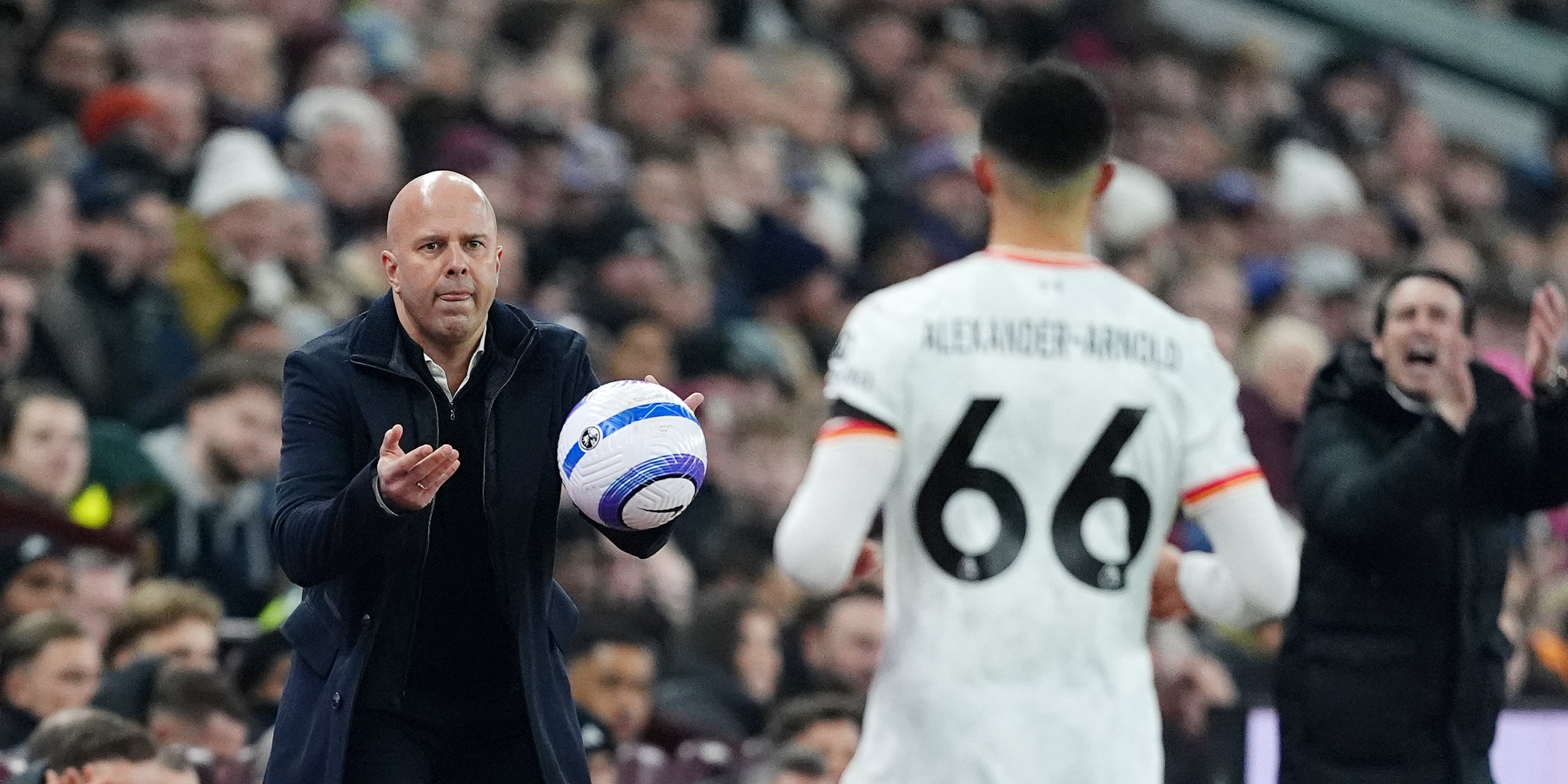 Arne Slot i Trent Alexander-Arnold, durant un partit amb el Liverpool | Europa Press