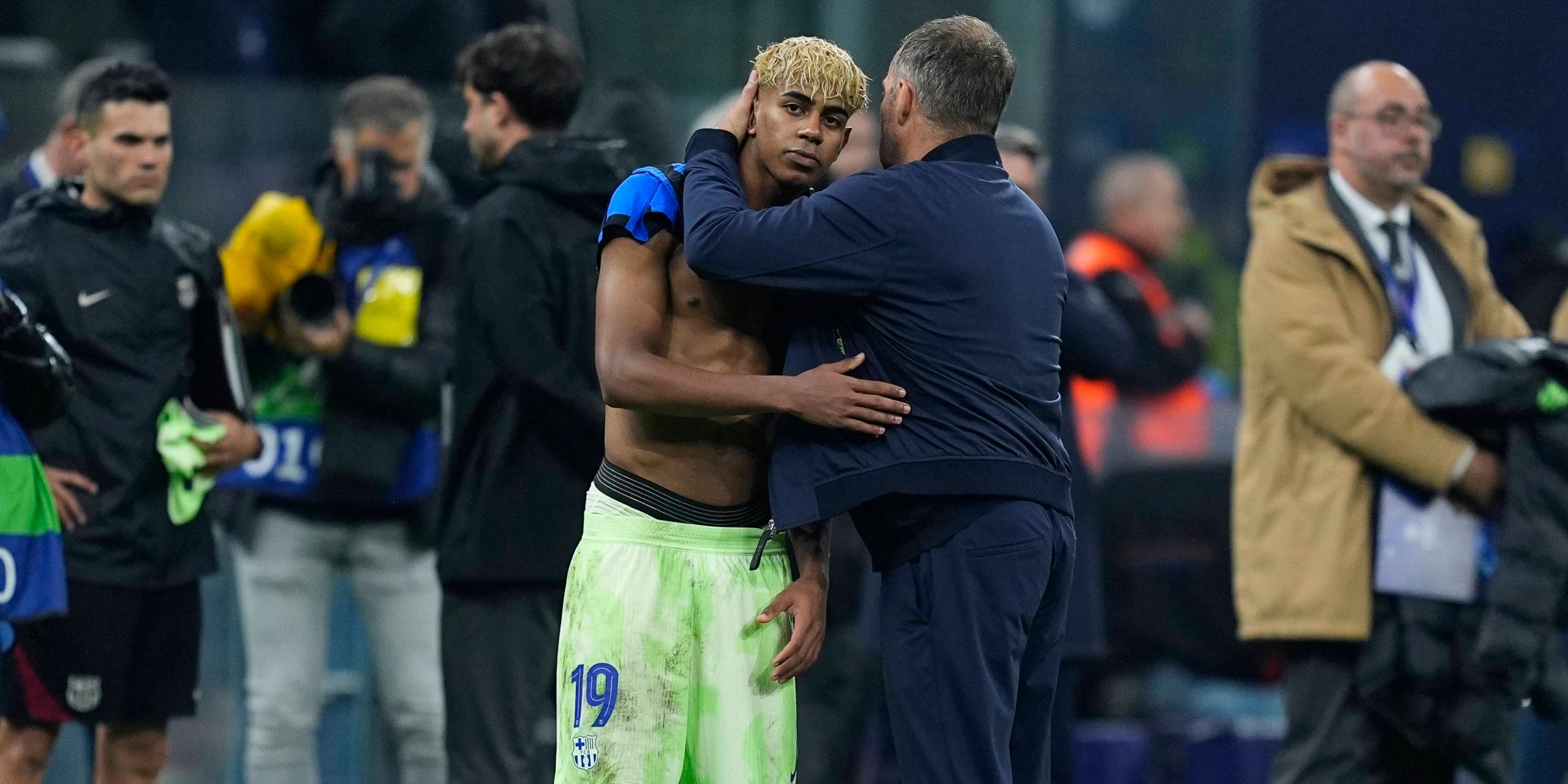 Lamine Yamal i Hansi Flick després de l'Inter-Barça de Champions | Europa Press