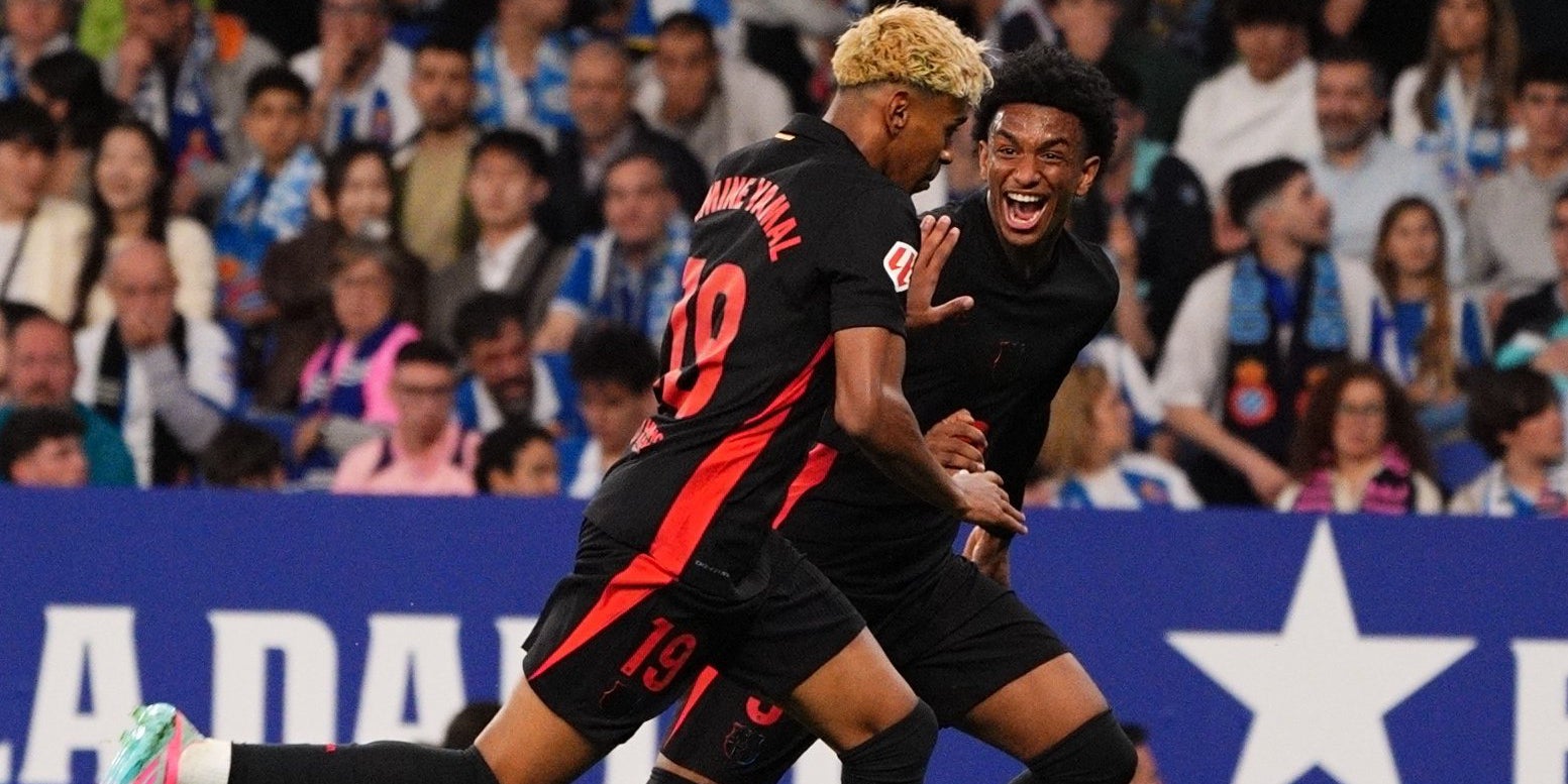 Lamine Yamal i Alejandro Balde celebren el gol de la victòria contra l'Espanyol al derbi que ha donat la Lliga al Barça | FC Barcelona