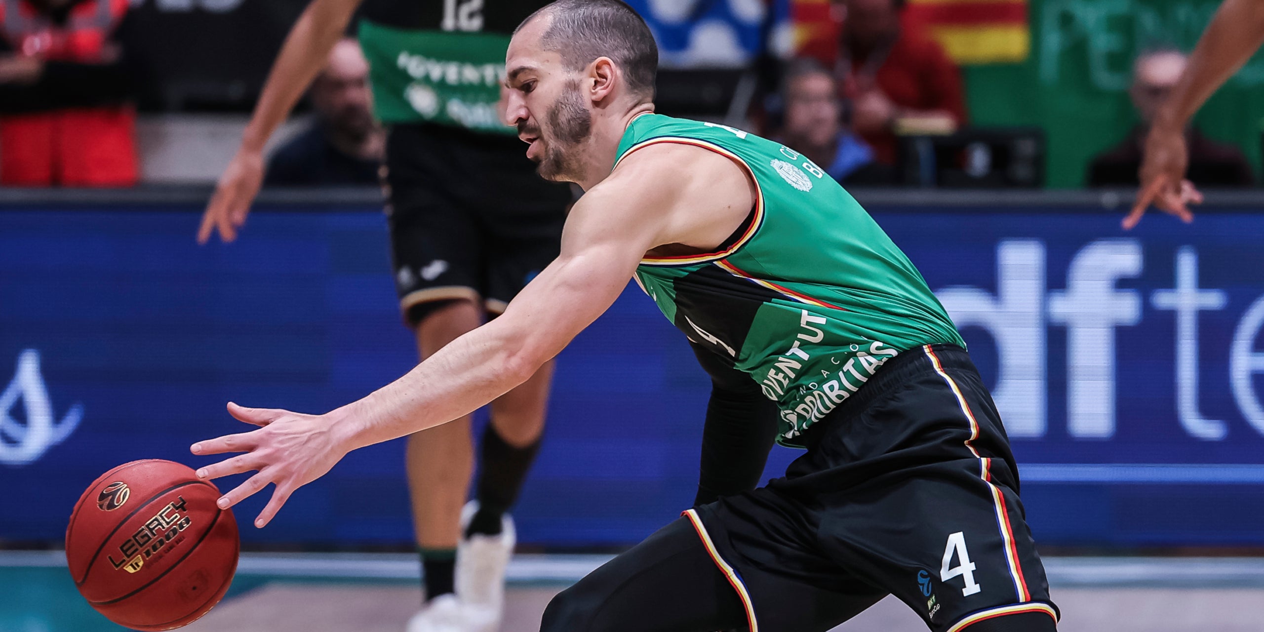 Pau Ribas, durant un partit amb la Penya | Club Joventut Badalona