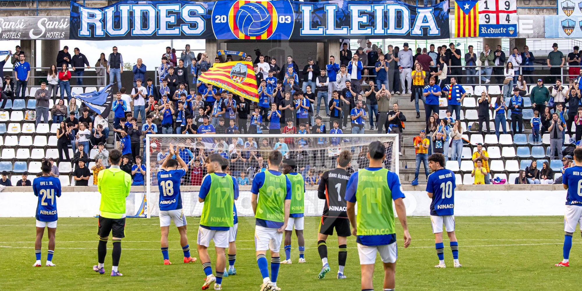 Jugadors i aficionats del Lleida, en una imatge d'arxiu | Lleida CF
