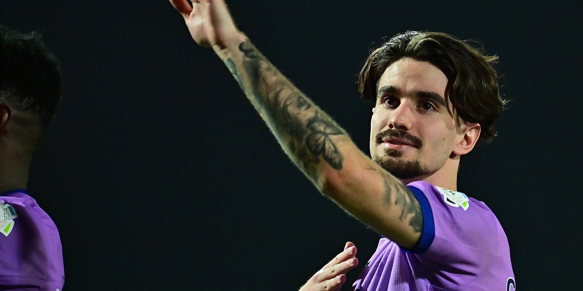 Álex Collado, exjugador del Barça, durant la seva etapa a l'Al-Kholood | @AlexCollado_