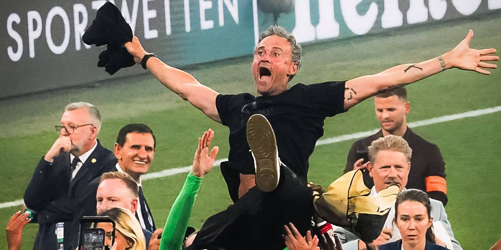 Luis Enrique després de guanyar la Champions League amb el PSG | Paris Saint-Germain