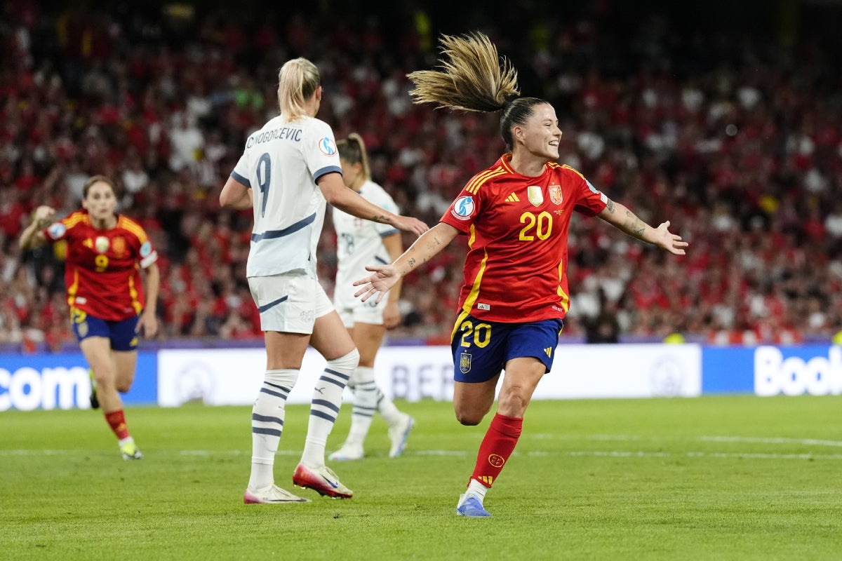 Clàudia Pina, celebrant el gol amb la selecció espanyola | Europa Press