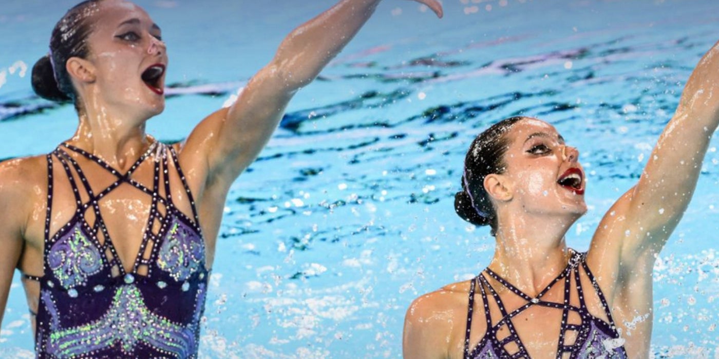 Lilou Lluís e Iris Tió, durante su actuación del dúo libre en el Mundial de Singapur 2025 | @rfen_oficial