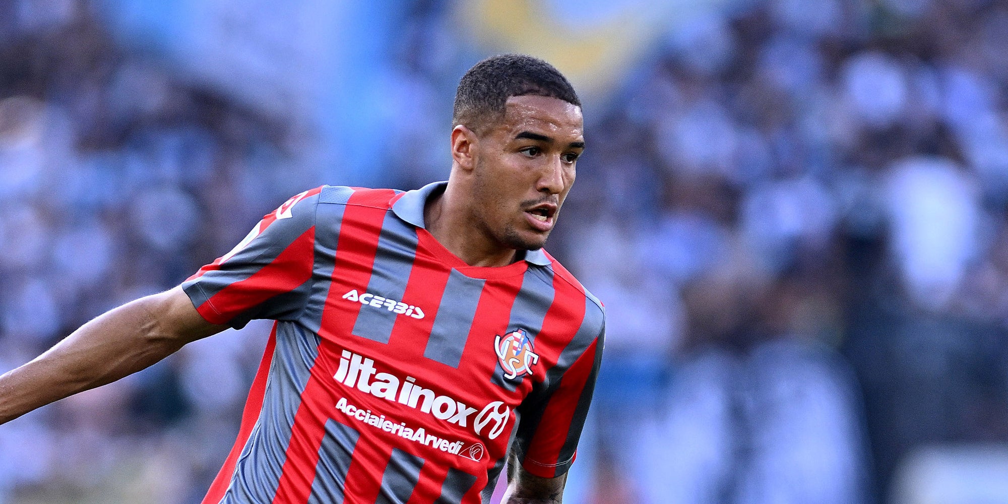 Charles Pickel, nuevo jugador del Espanyol, durante un partido con el Cremonese italiano | Europa Press