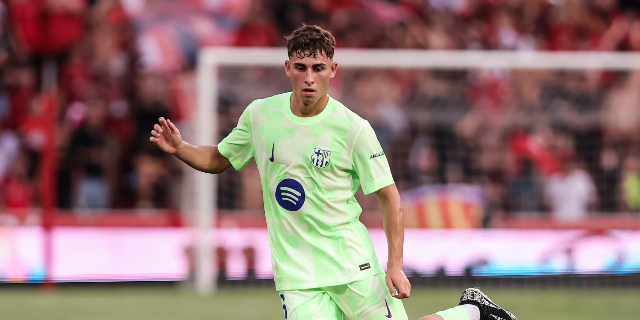 Fermín López, durant un partit amb el Barça | Europa Press