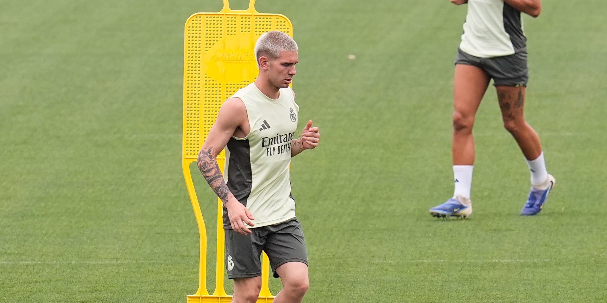 Franco Mastantuono, durant un entrenament amb el Madrid | Europa Press