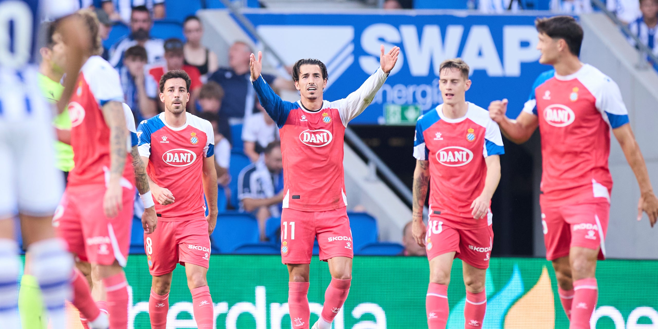 Pere Milla, celebrant el seu gol amb l'Espanyol al camp de la Reial Societat | Europa Press