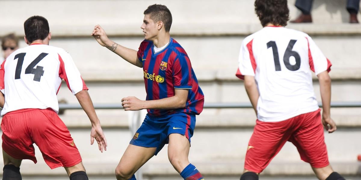 Mauro Icardi, jugant amb la samarreta del Barça a la Masia | FC Barcelona