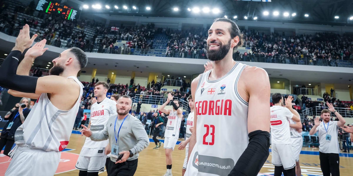 Tornike Shengelia, jugador del Barça de bàsquet, durant un partit amb la selecció georgiana | FIBA