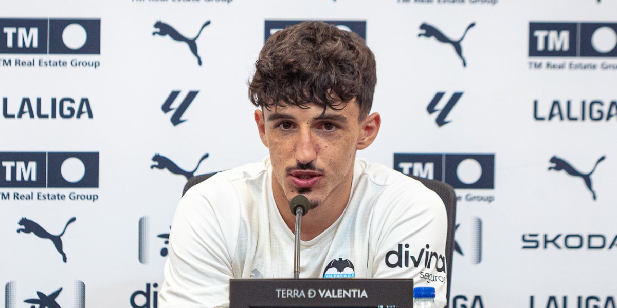 Diego López, jugador del València, durant una roda de premsa | València CF