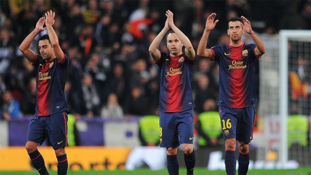 Sergio Busquets, al costat de Xavi Hernández i Andrés Iniesta | FC Barcelona