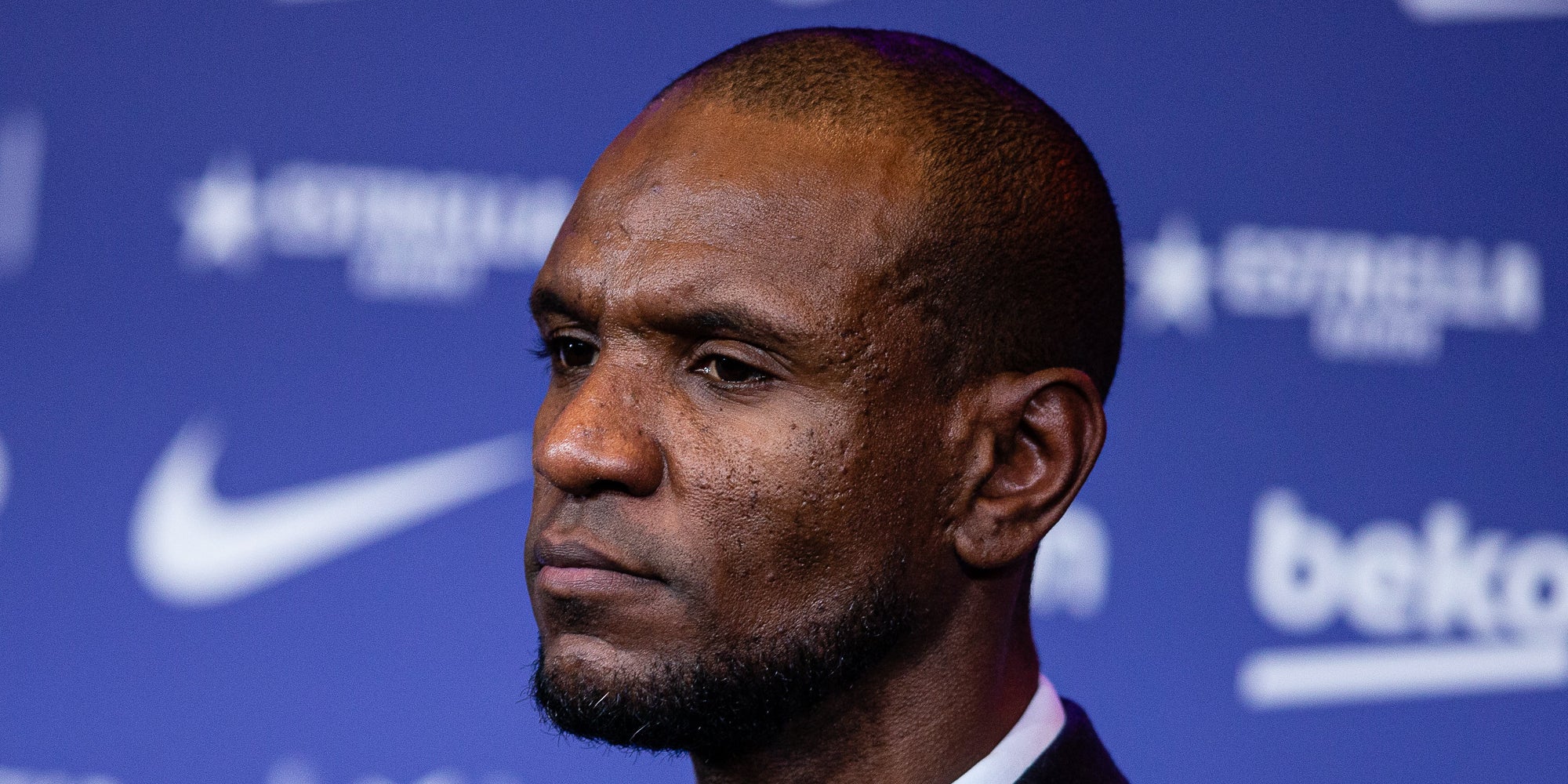 Éric Abidal, durant una roda de premsa amb el Barça | Europa Press