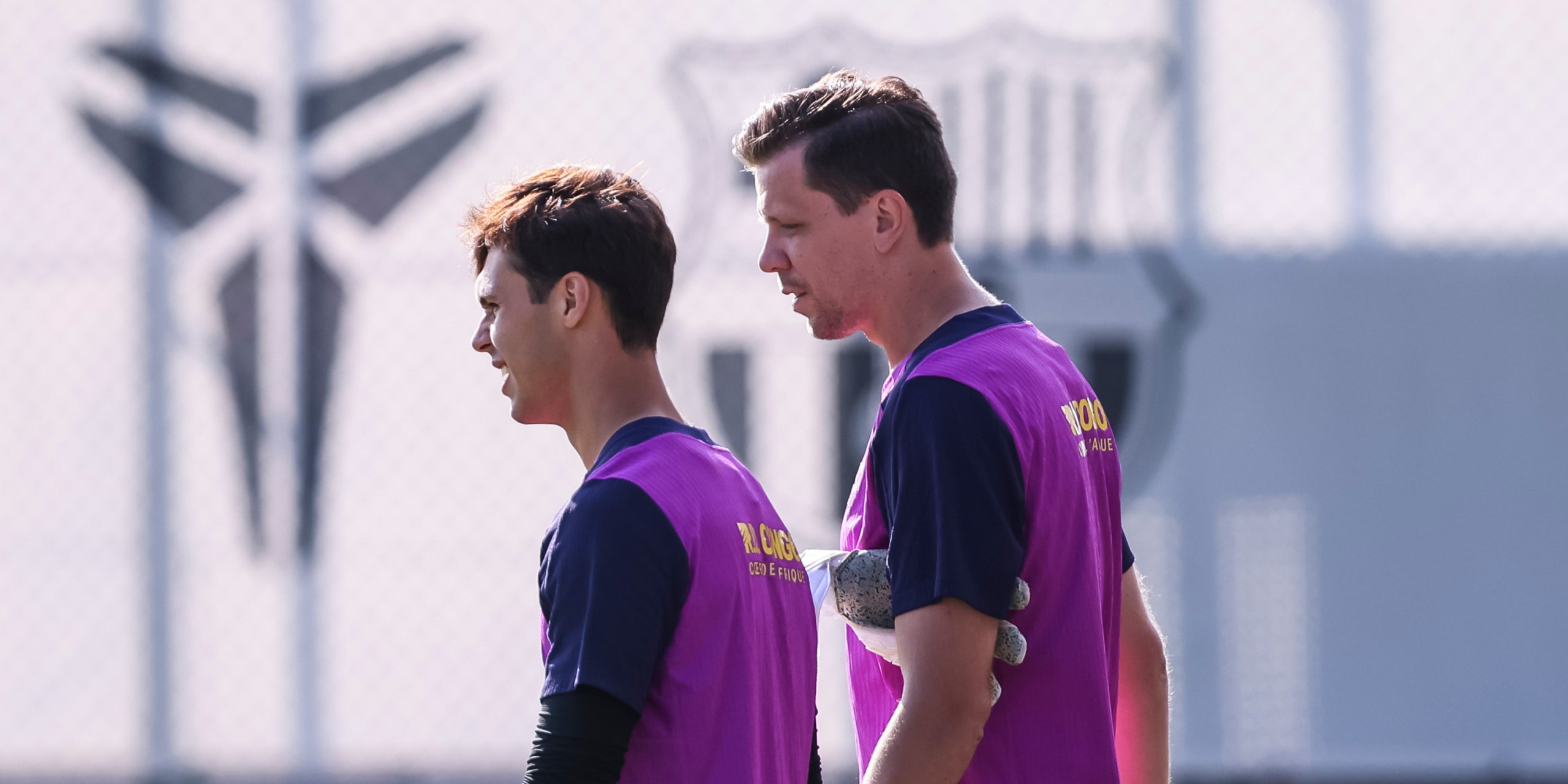 Diego Kochen y Wojciech Szczesny, durante un entrenamiento con el Barça | Europa Press