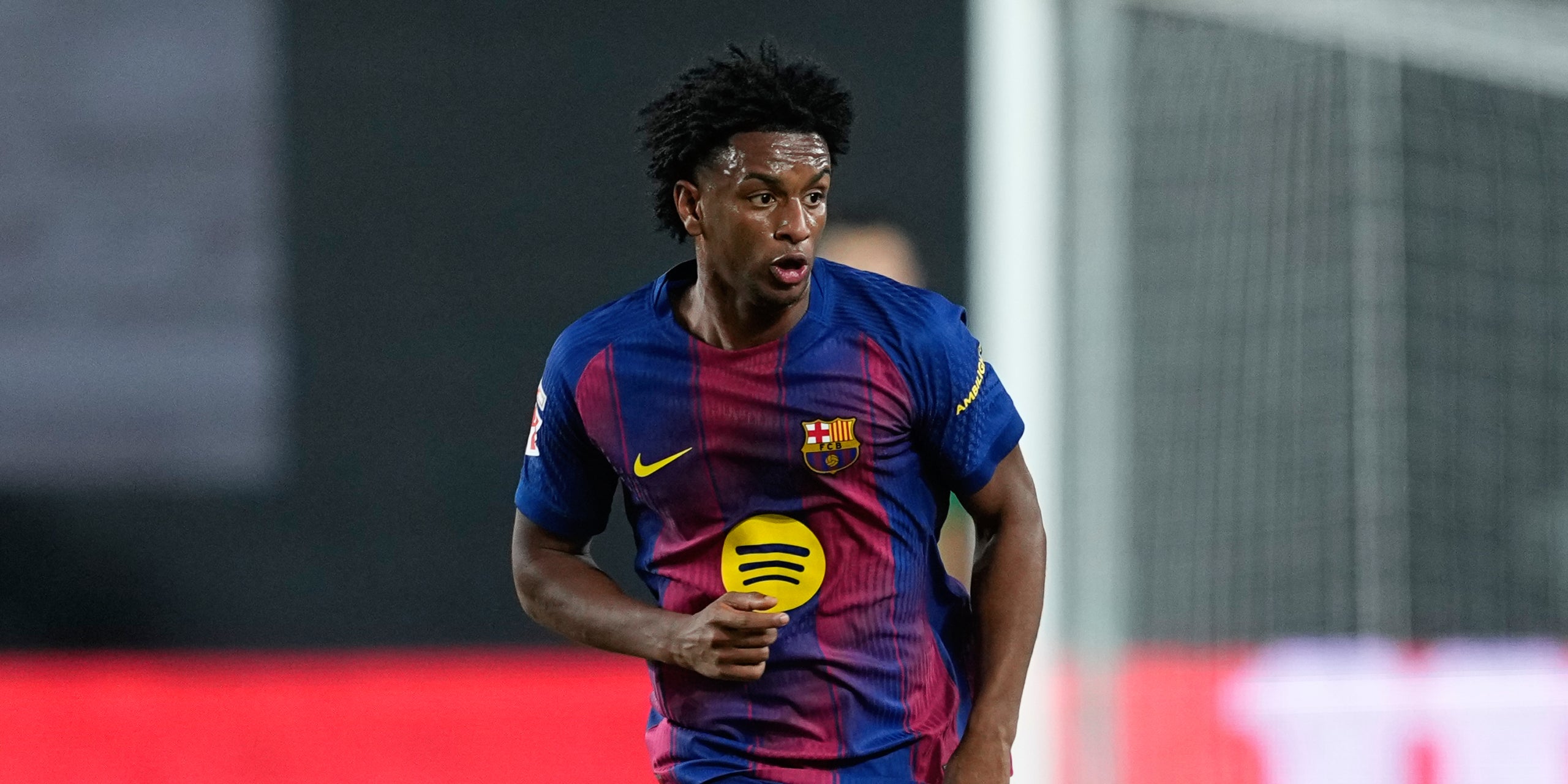 Alejandro Balde, durant un partit amb el Barça | Europa Press