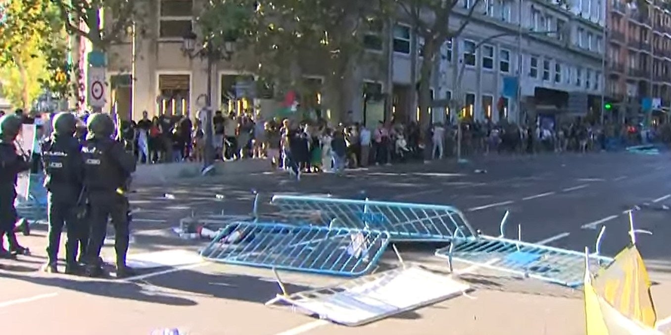 La policia carrega contra els manifestants pro P