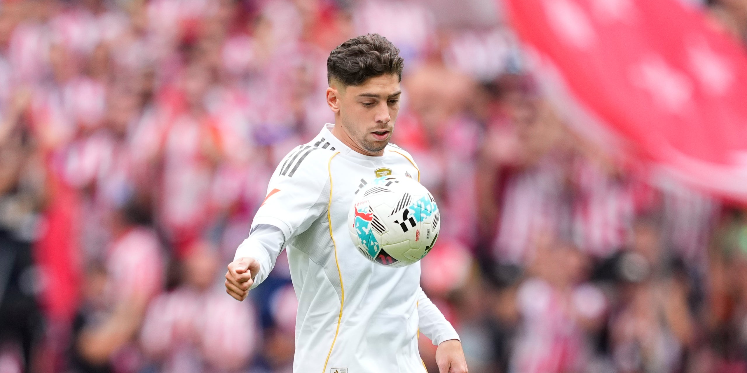 Fede Valverde, durant l'Atlètic de Madrid-Reial Madrid de Lliga | Europa Press