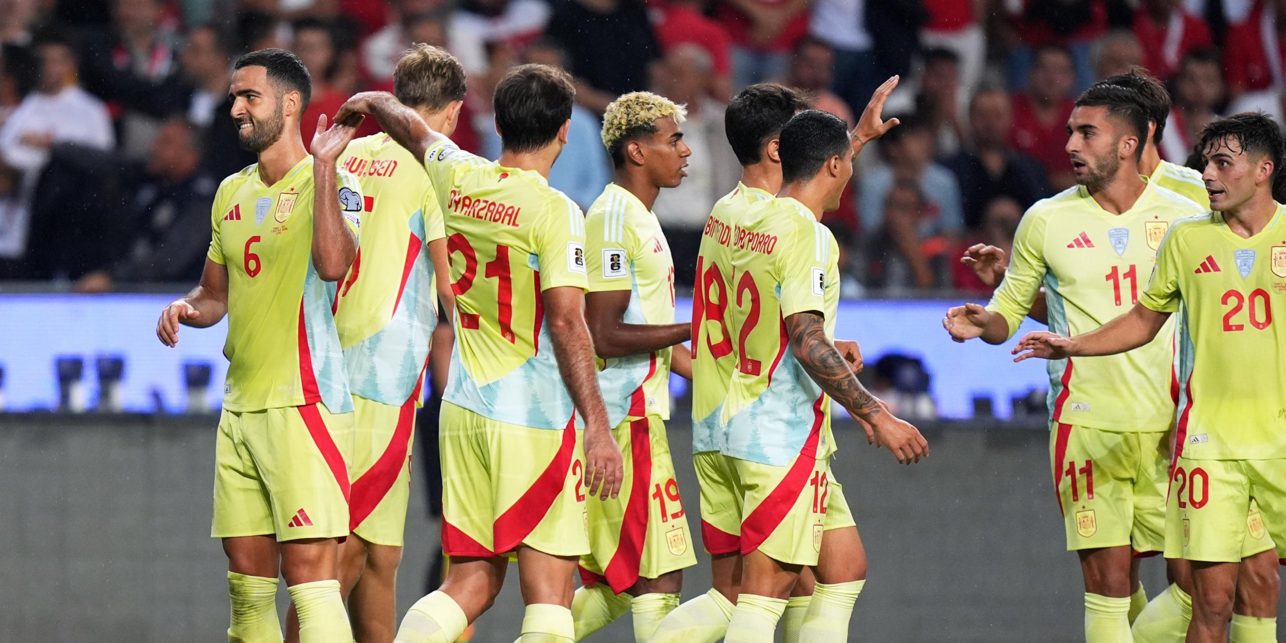 Els jugadors de la selecció espanyola, celebrant un dels seus gols davant Turquia | X Selecció espanyola masculina de futbol