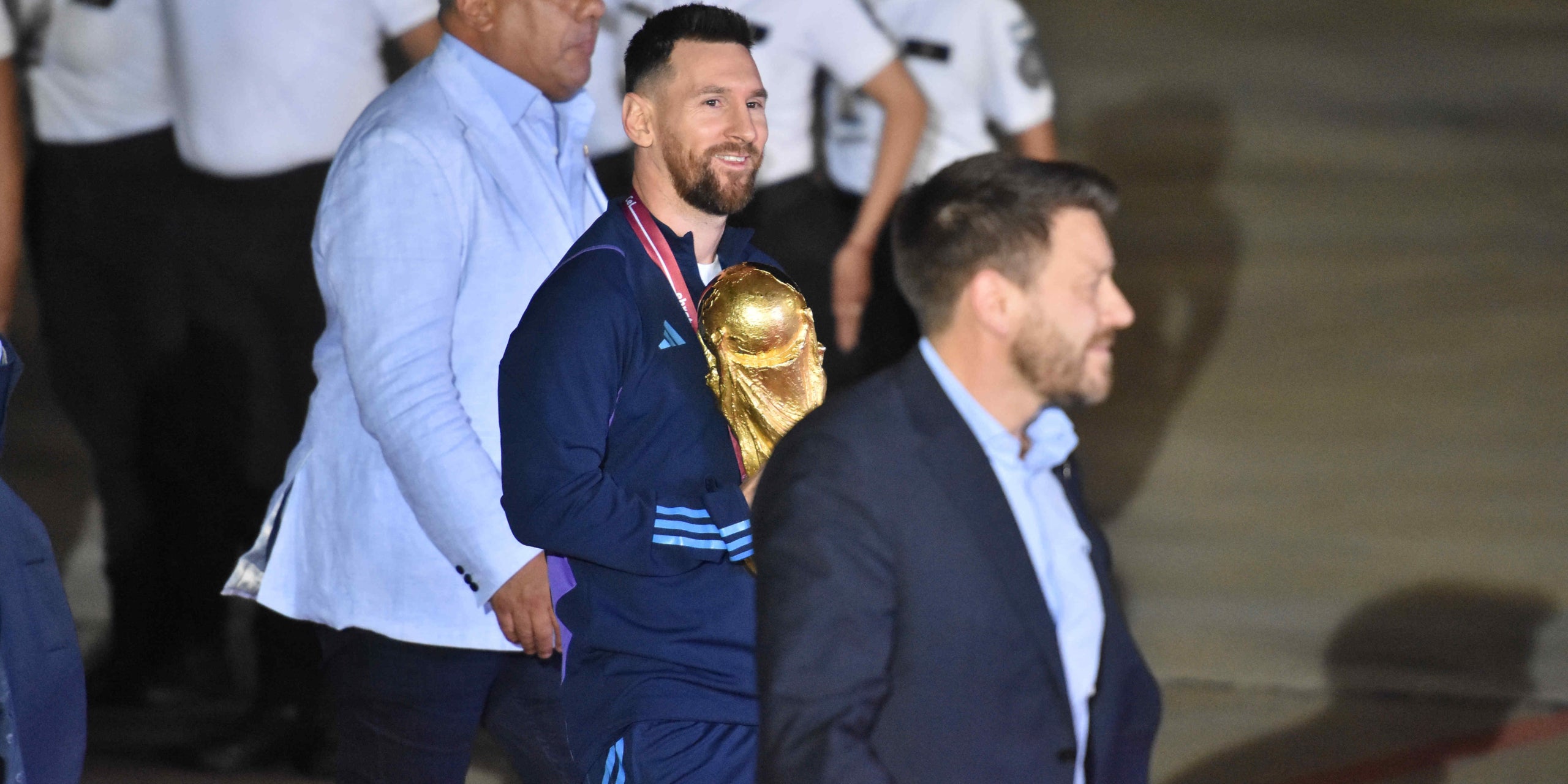Leo Messi, amb el Mundial de 2022 | Europa Press