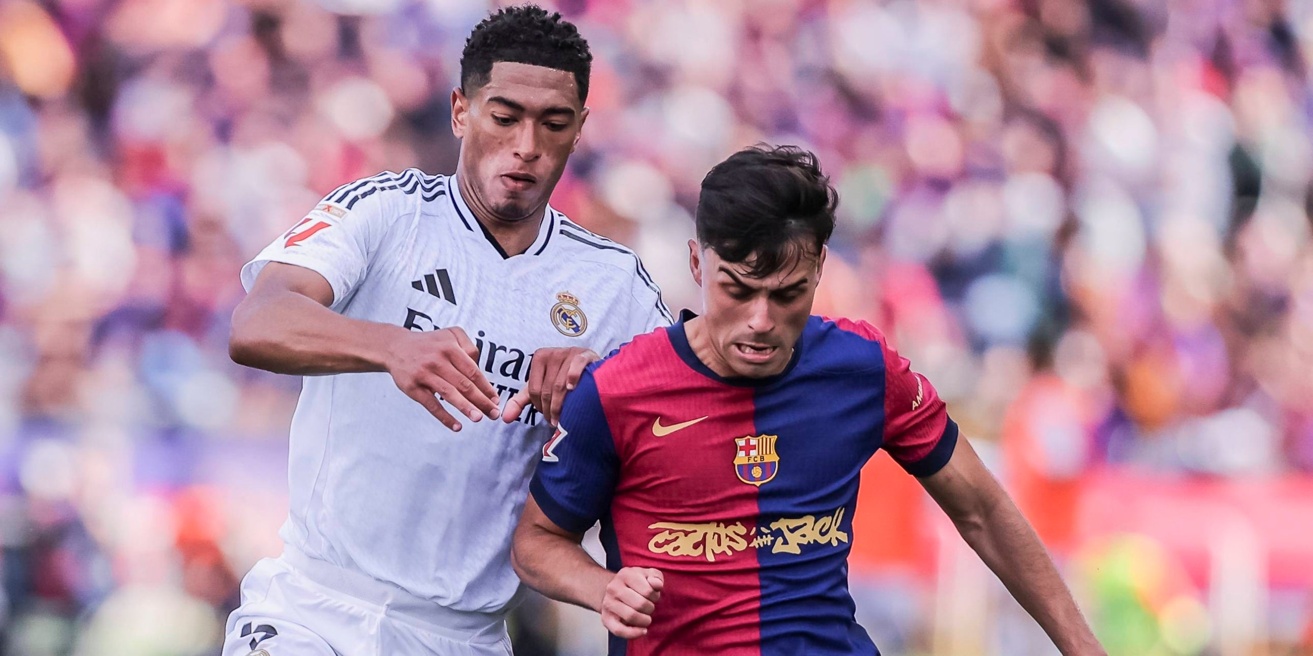 Bellingham y Pedri durante un Barça - Madrid | Europa Press
