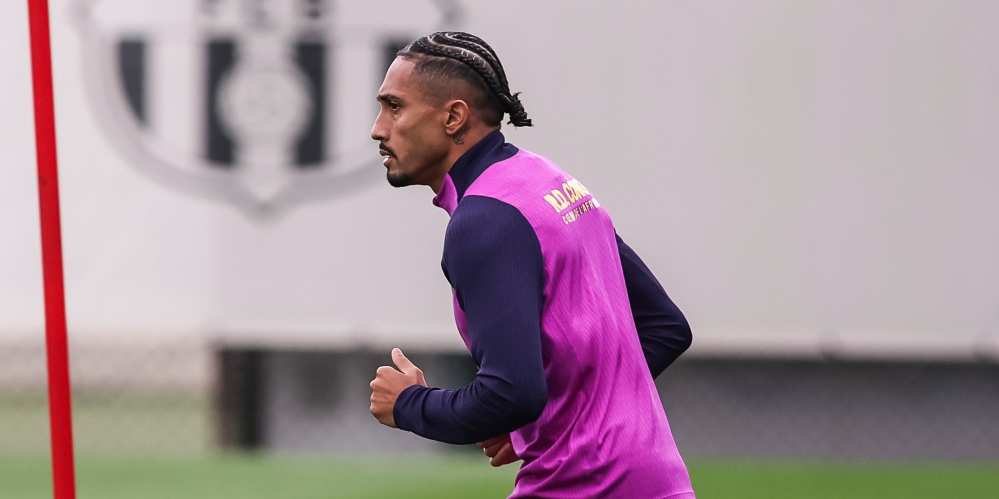 Raphinha, durant un entrenament amb el Barça | Europa Press