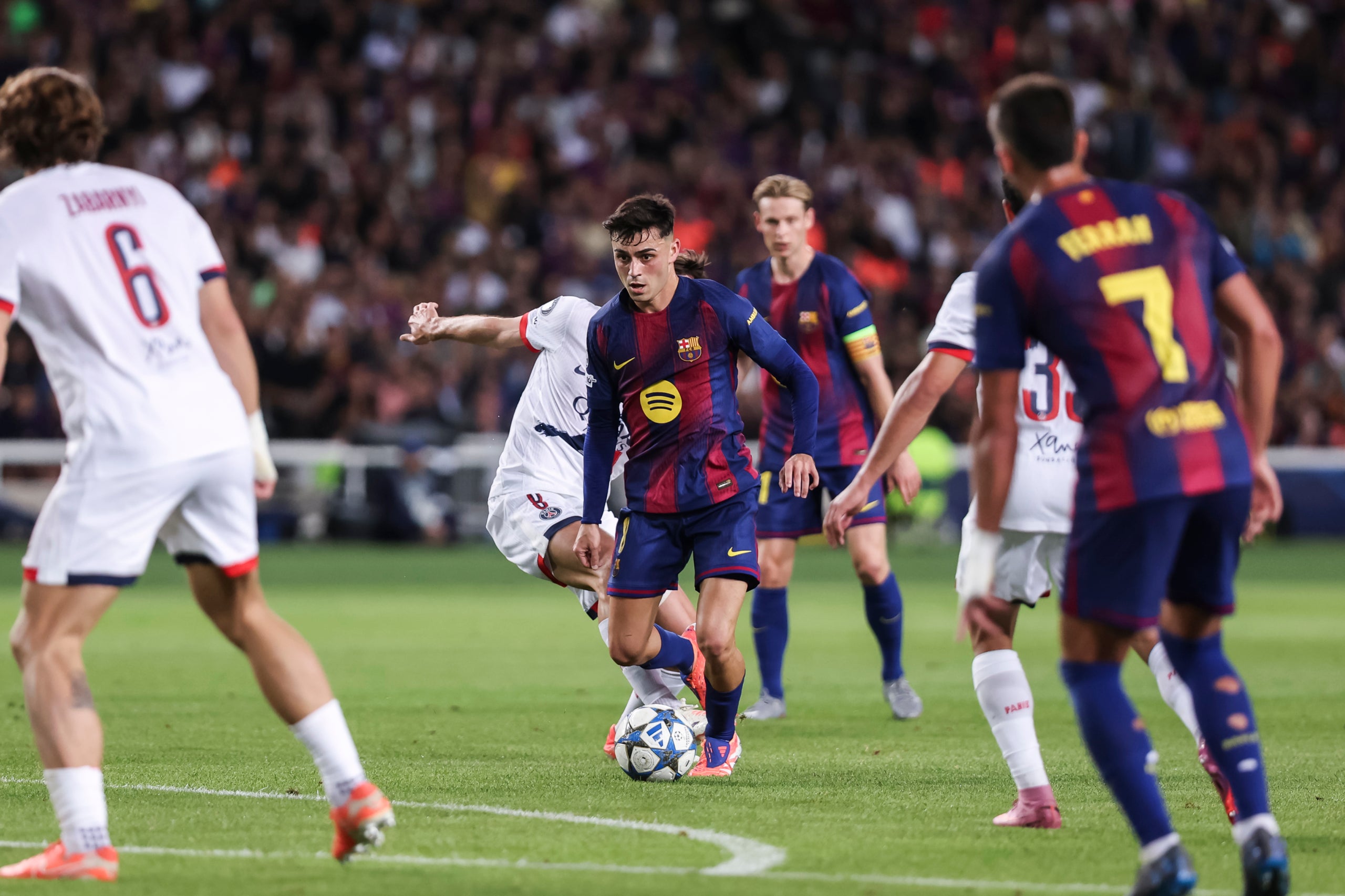Pedri, durante el Barça-PSG | Europa Press