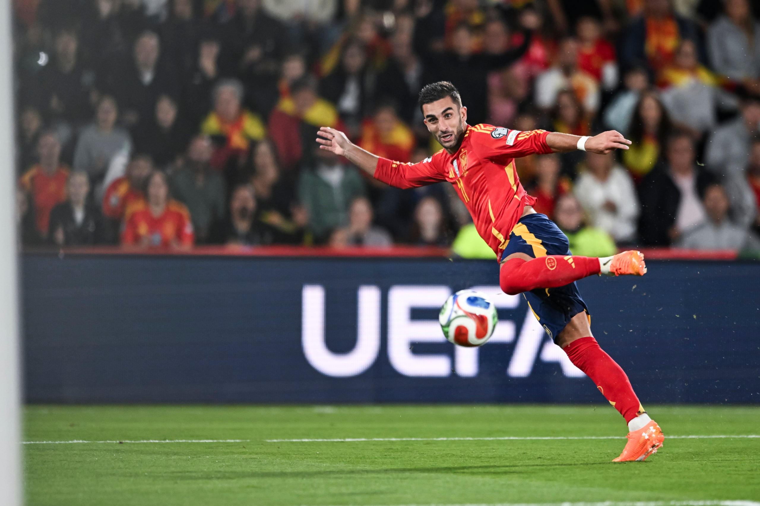 Ferran Torres, durante un partido con la selección española | Europa Press