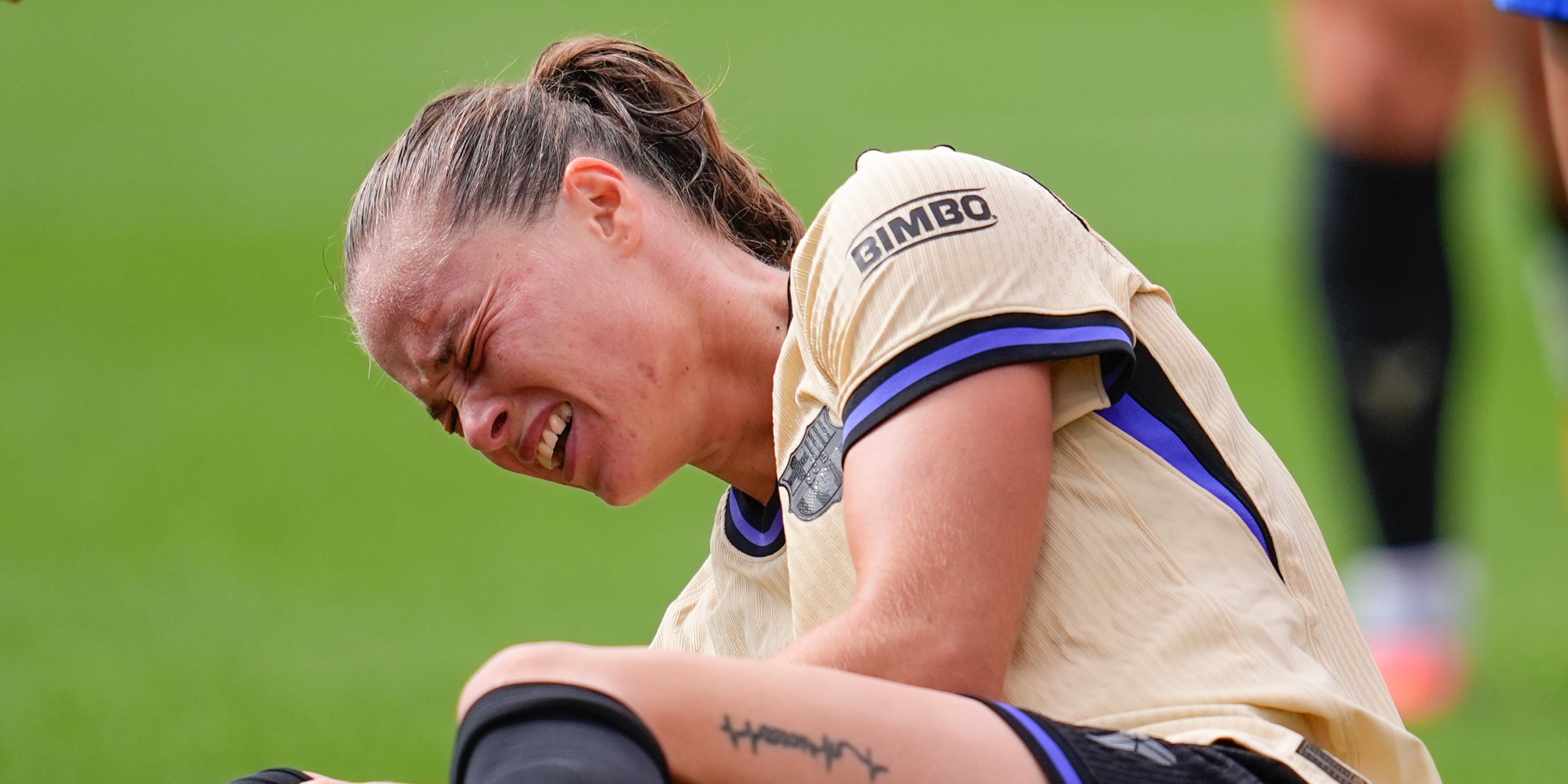 Ewa Pajor, després de la lesió al genoll en el partit contra l'Atlètic | Europa Press