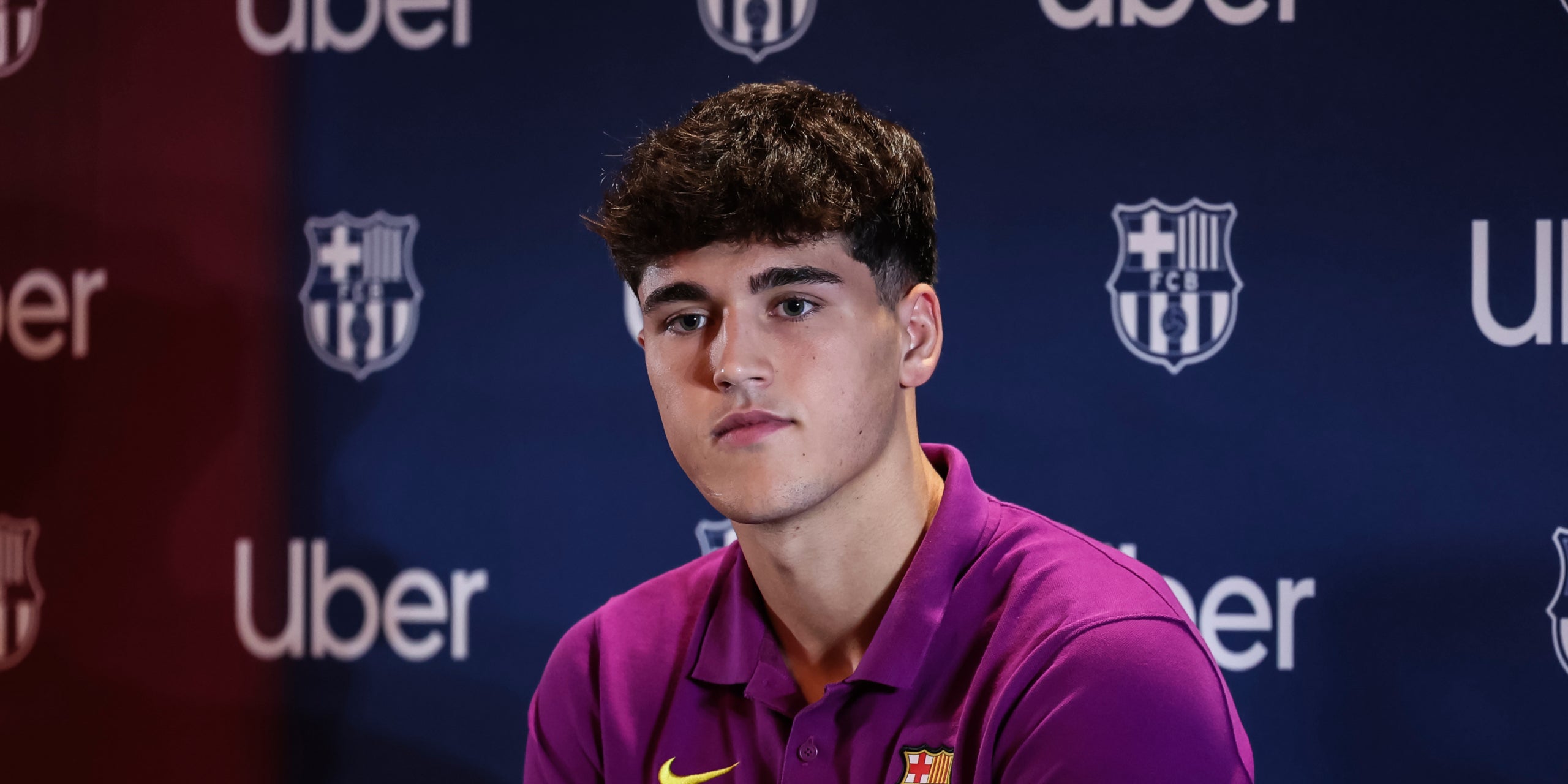 Pau Cubarsí, durant l'acte de l'acord de patrocini entre el Barça i Uber | Europa Press