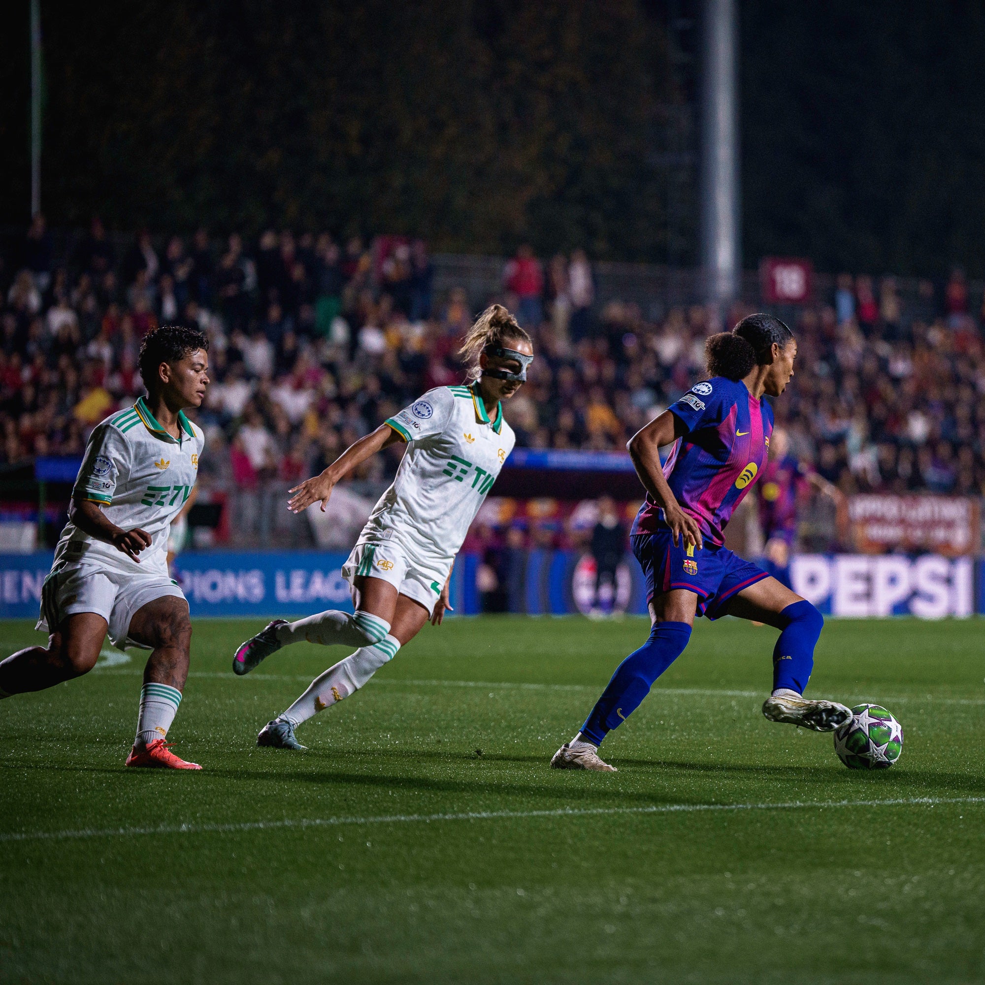 Salma Paralluelo, durant el partit contra la Roma | FC Barcelona