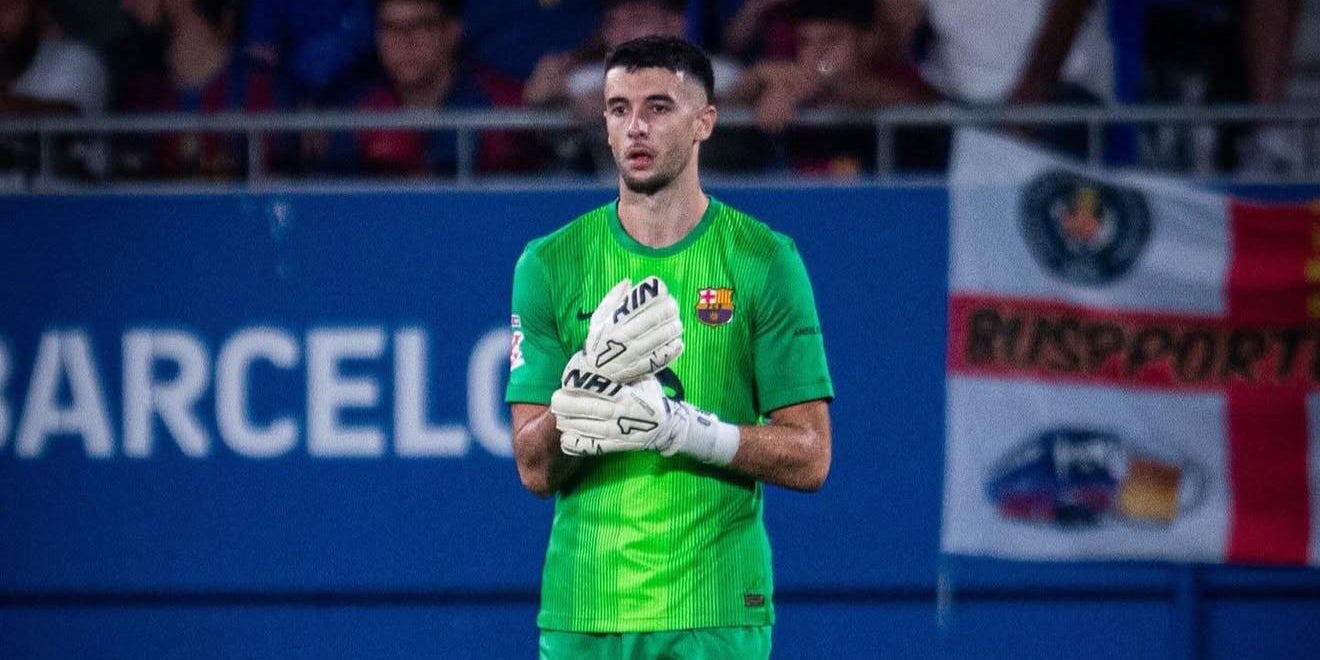 Joan Garcia, en un dels seus primers partits de blaugrana | @__joangarcia