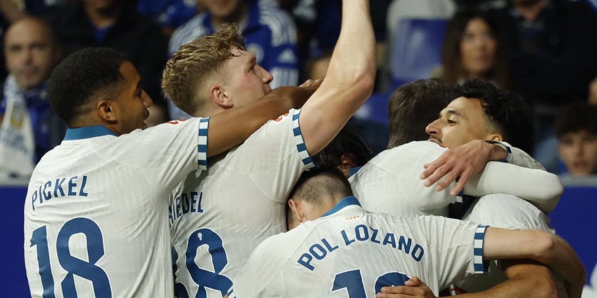 Els jugadors de l'Espanyol celebrant la victòria davant l'Oviedo | RCDEspanyol