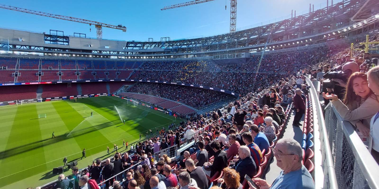 L'Spotify Camp Nou, el dia del retorn dels culers en l'entrenament de portes obertes | Món Esport