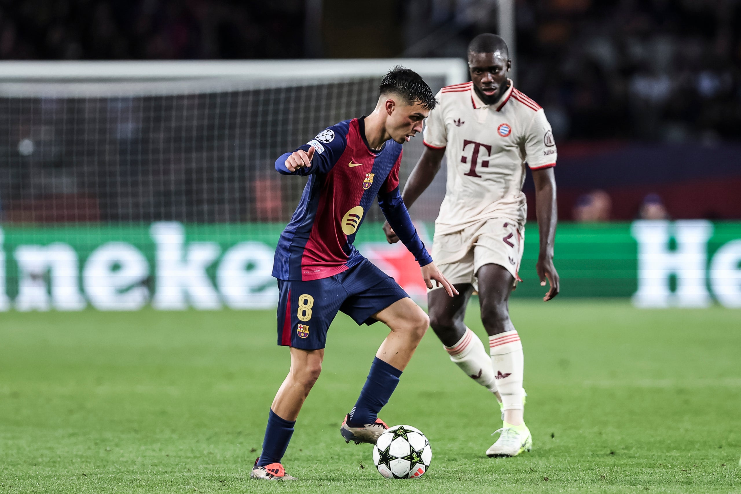 Pedri González, durant l'últim enfrontament entre el Barça i el Bayern | Europa Press