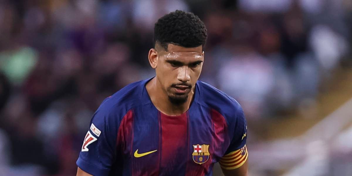 Ronald Araujo, durant un partit del Barça | Europa Press