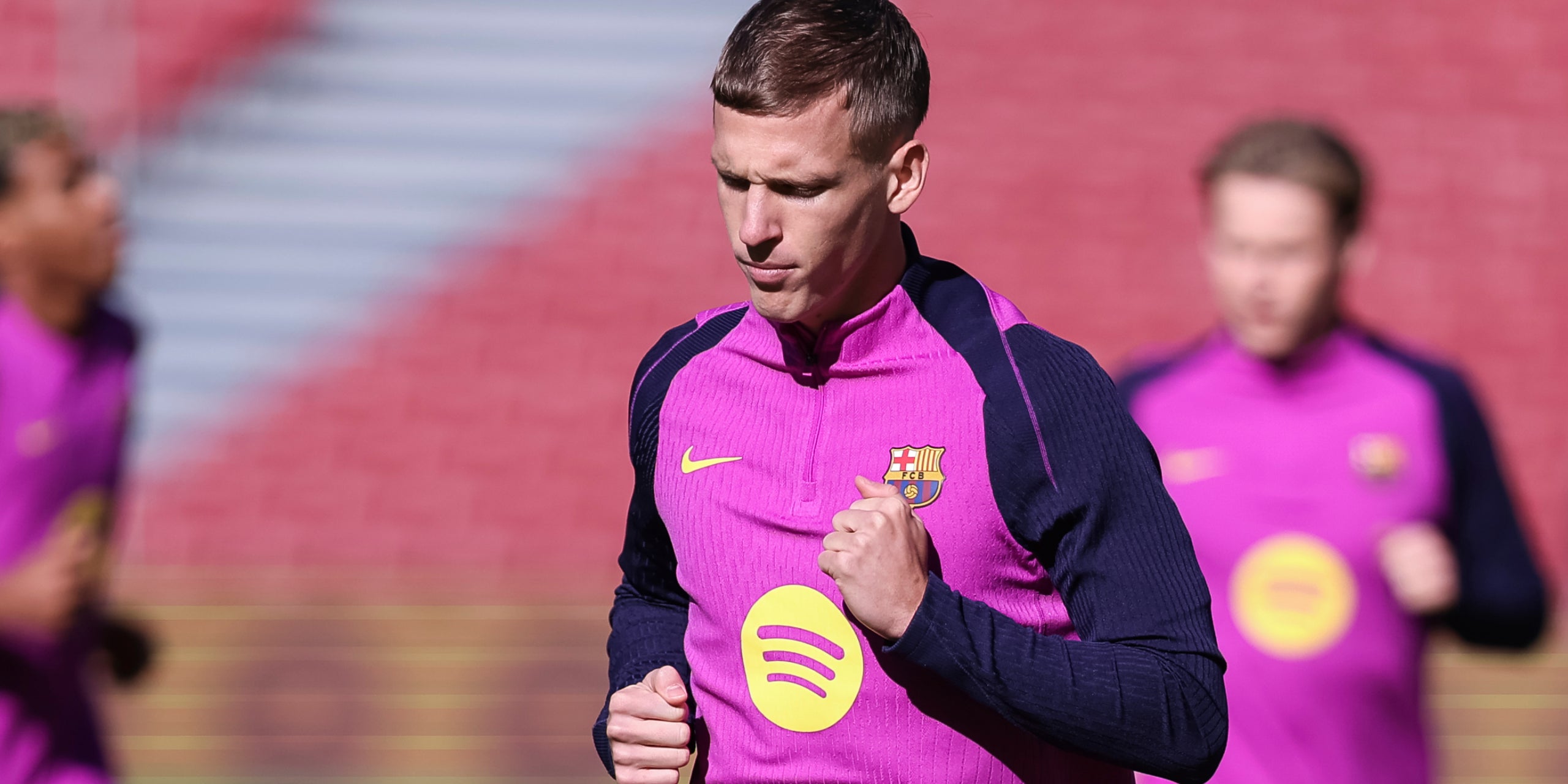 Dani Olmo, durant un entrenament amb el Barça | Europa Press