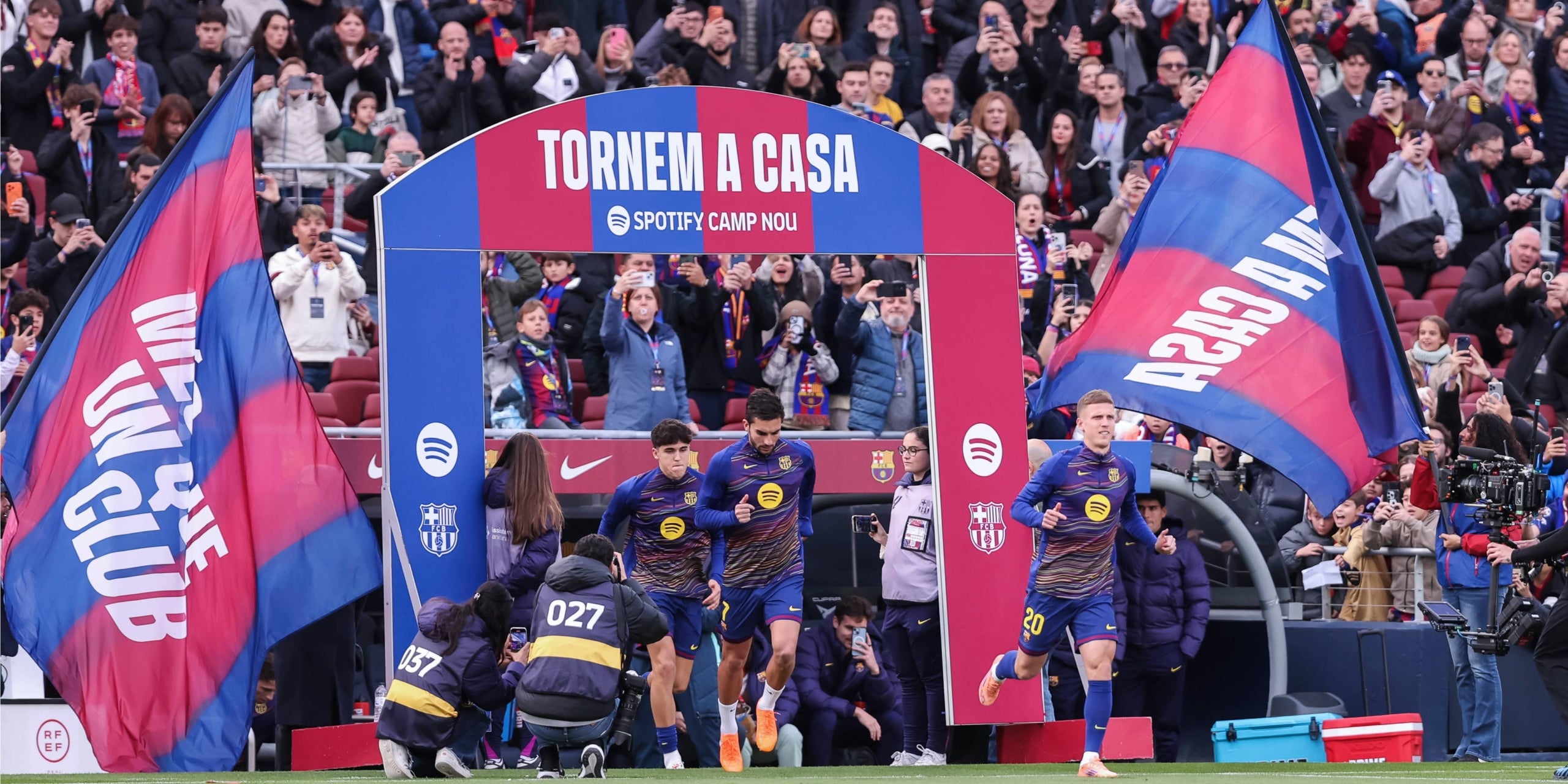 Els jugadors del Barça, entrant al Camp Nou | Europa Press