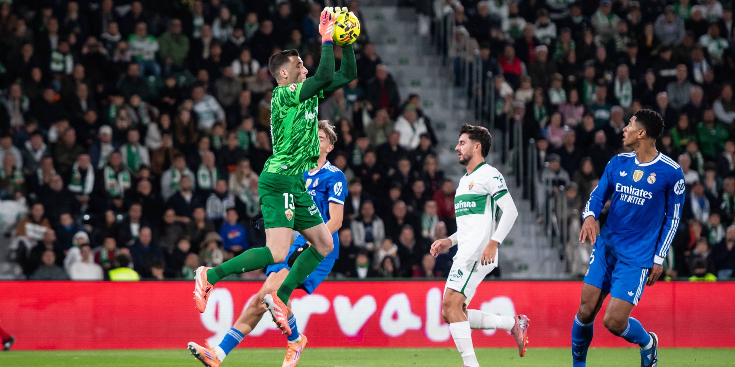 Iñaki Peña, durante el Elche-Madrid | Europa Press