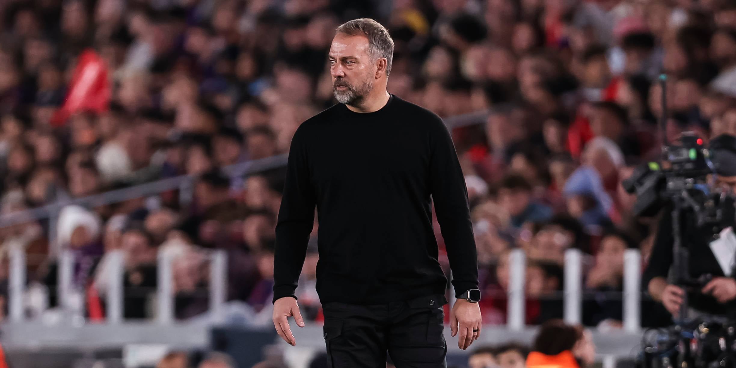 Hansi Flick durante el Barça-Alavés de Liga | Europa Press