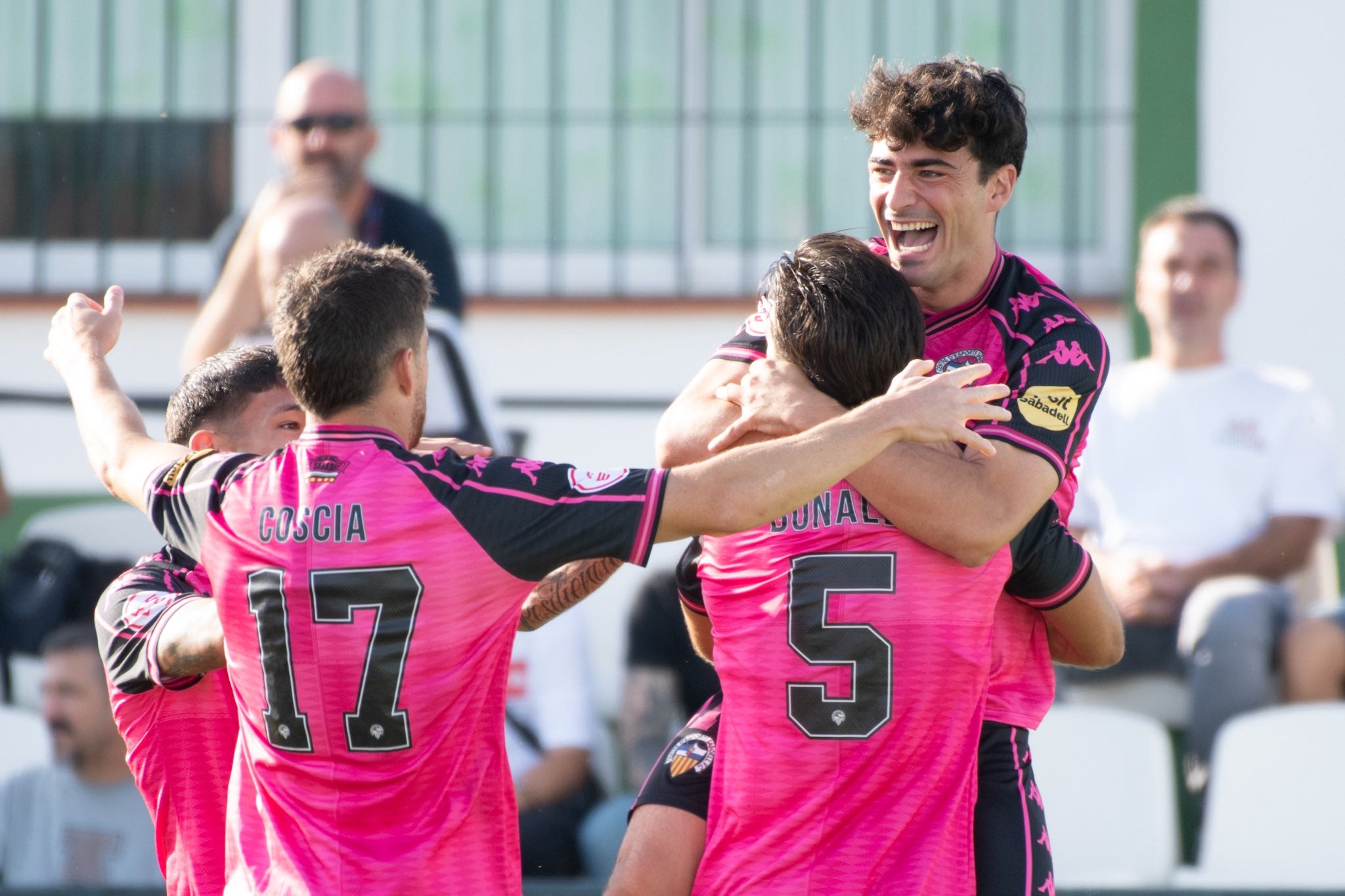 Els jugadors del Sabadell, celebrant un gol aquesta temporada | CE Sabadell