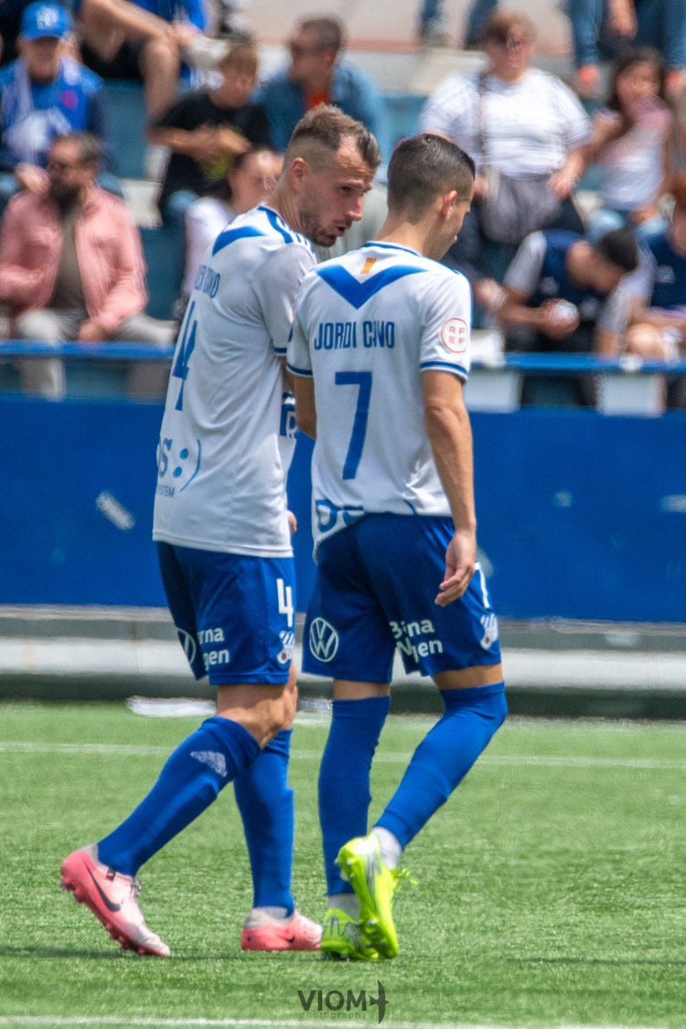 Àlex Cano i Jordi Cano, durant un partit amb l'Europa | @JordiCano10