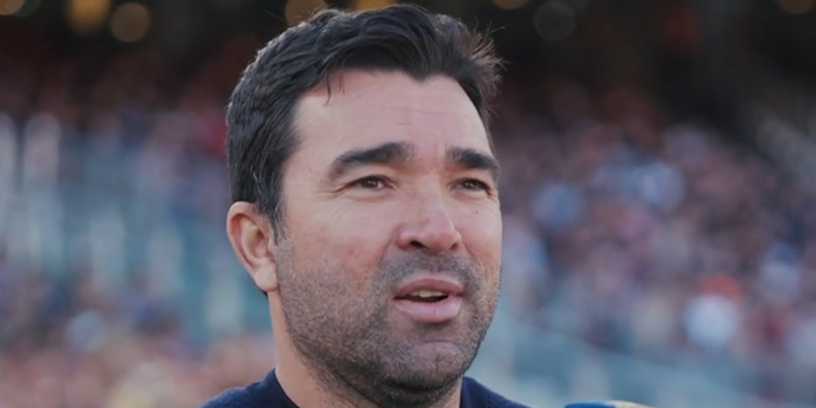 Deco, director esportiu del Barça, durant l'entrenament de portes obertes a l'Spotify Camp Nou | FC Barcelona