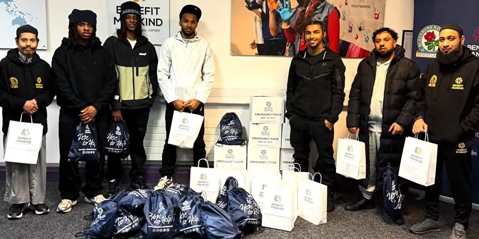 Tyrhys Dolan, jugador de l'RCD Espanyol, col·laborant amb l'ONG Benefit Mankind | Benefit Mankind