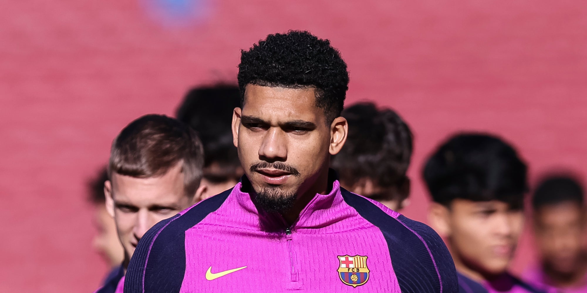 Ronald Araujo, durant un entrenament amb el Barça | Europa Press